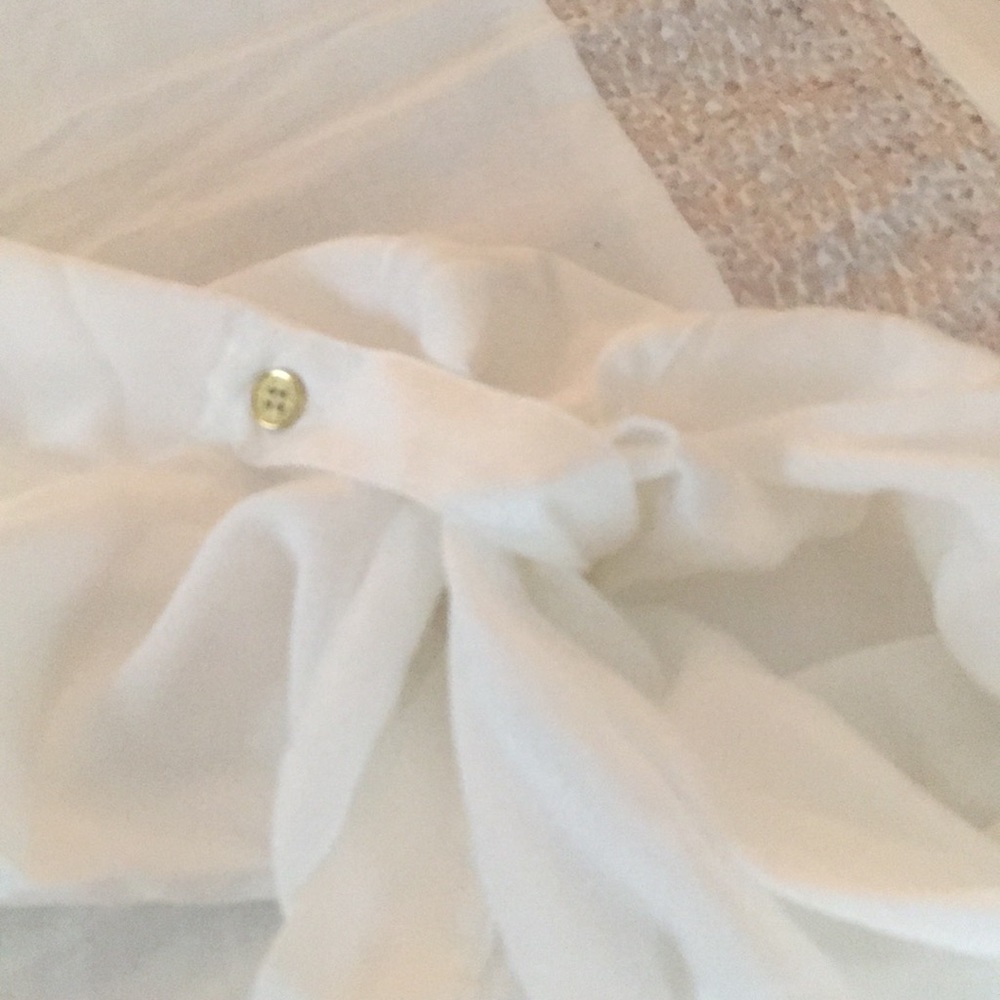 Blouse - Picture 2 of 3